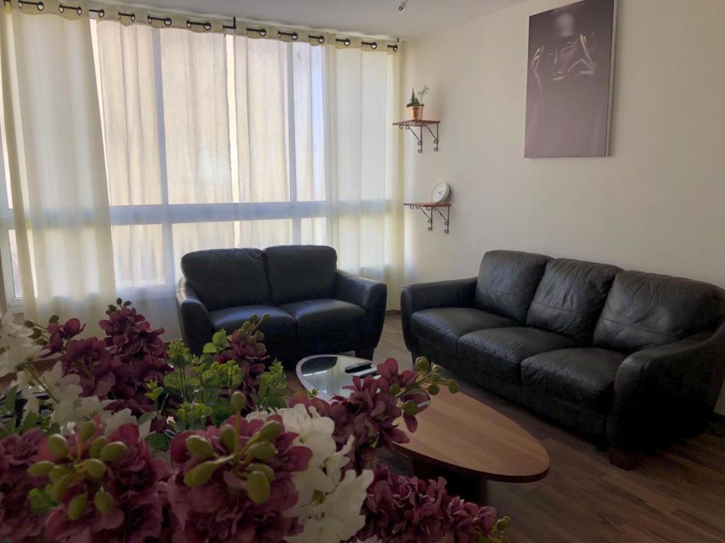 Sky Home Apartment Jabotinsky 8 Bat Yam Exterior photo